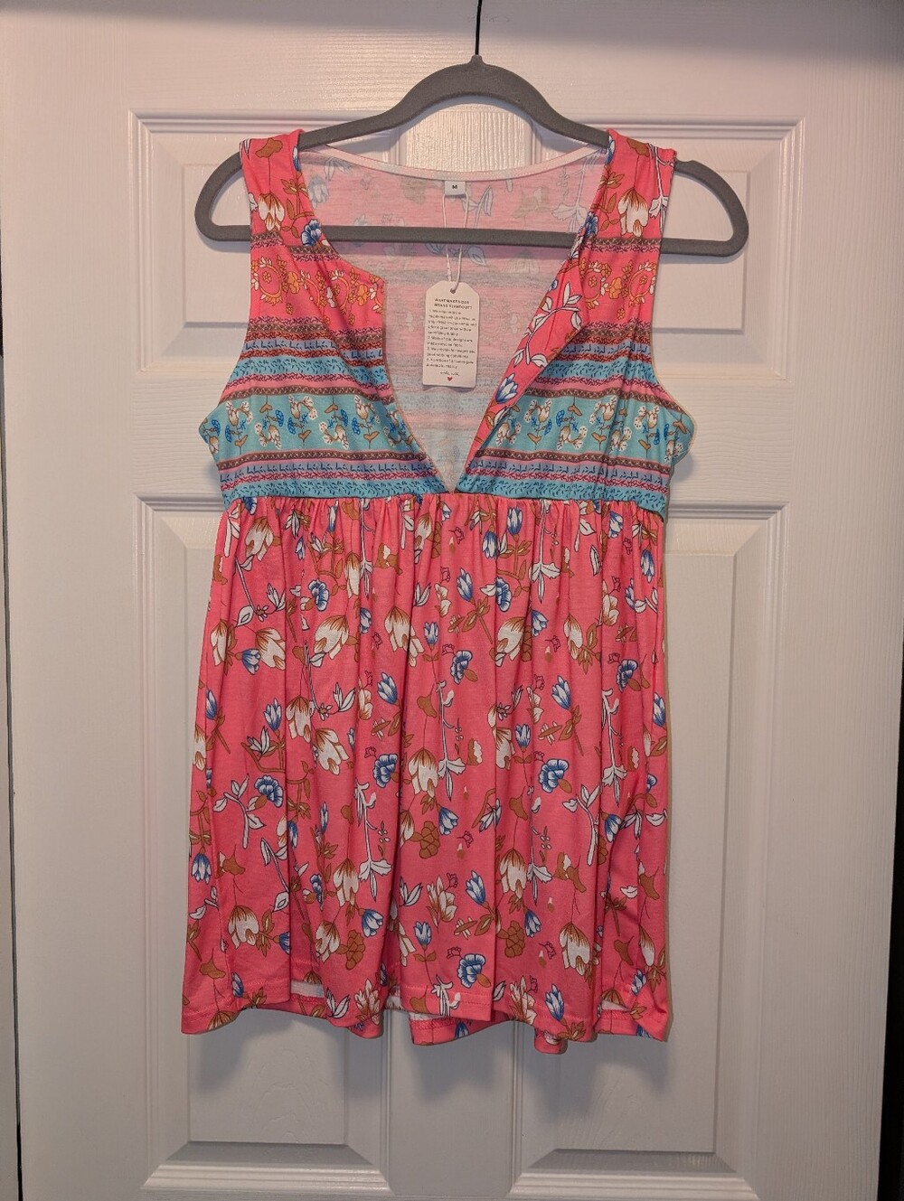 🆕 Bright Colored Sleeveless Shirt! Summer Ready. Size Medium